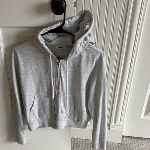 Garage Light Gray Zip-Up Cropped Hoodie With Front Pockets Women’s Size Large